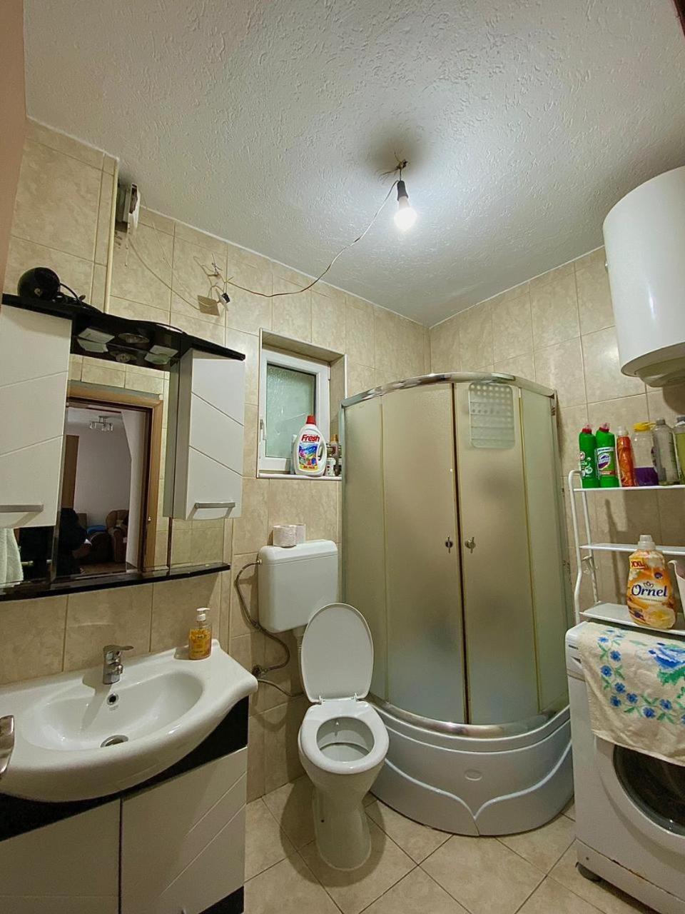 Lola Guest House Vuthaj 외부 사진